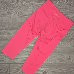 Pink active balance collection capri
